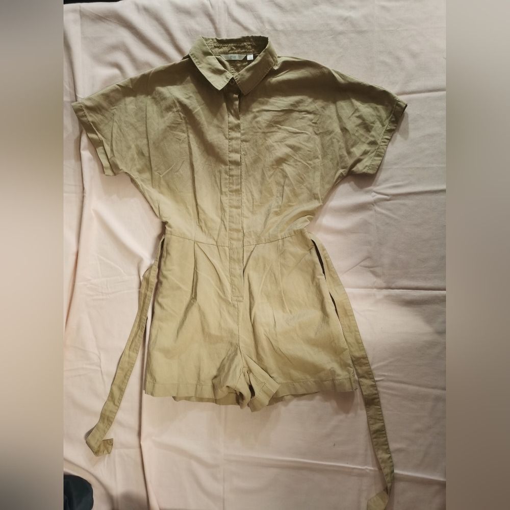 Uniqlo Women's Beige Khaki Romper Linen Blend Short Sleeve S